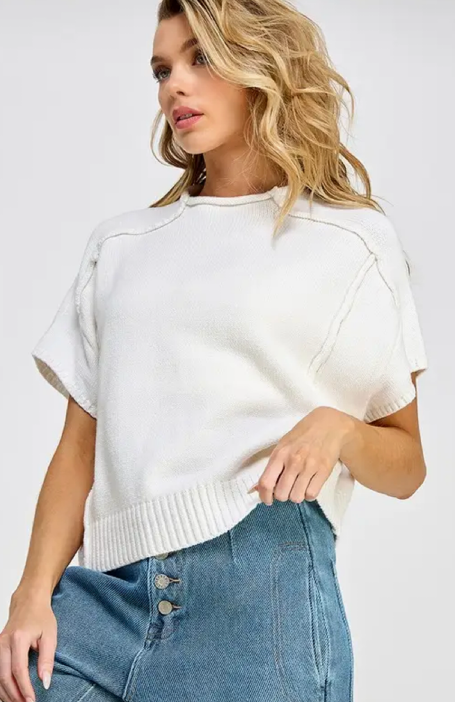 White Solid Crewneck Knitted Shirt
